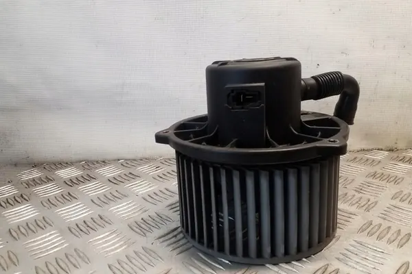 Motor de aquecimento HYUNDAI TERRACAN 2.9L diesel image 3