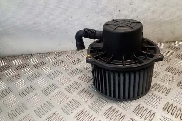 Motor de aquecimento HYUNDAI TERRACAN 2.9L diesel image 4