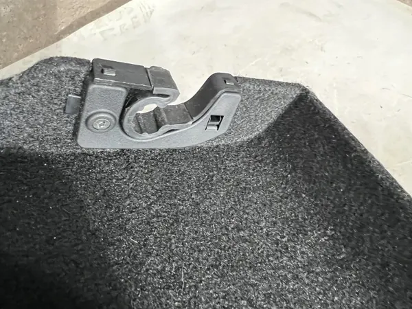 OEM 1 Bakluckshylla för Kia Xceed 2019- image 7