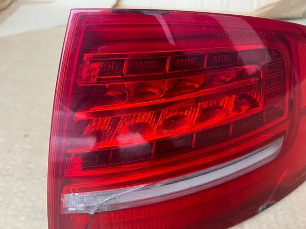 Lámpara trasera derecha LED Audi A8 D3 II Lift image 2