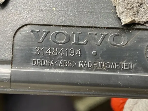Volvo XC40 2021 Fram Tröskellist OEM 31484194 image 5