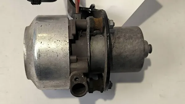 Pompe à air secondaire OEM 5Q0612181D pour Skoda image 3