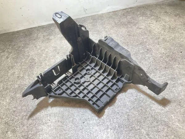 Pièce compartiment moteur VW OEM 2N0915515 - Occasion image 4