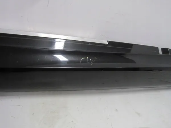 BMW 1 E87 M-Paketti vasen kynnyssuoja OEM 7906815 image 3