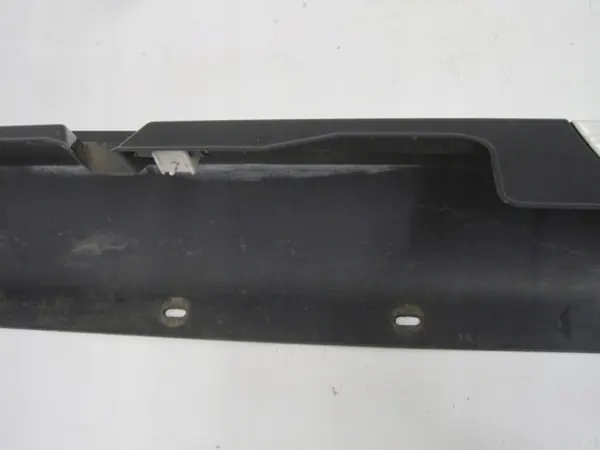 BMW 1 E87 M-Paketti vasen kynnyssuoja OEM 7906815 image 8