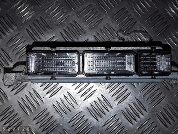 2014 Renault Megane ECU 1.5 dCi 237104833R image 4