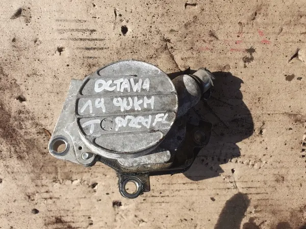Bomba de vacío OEM para Skoda Octavia I 1.9 TDI image 2