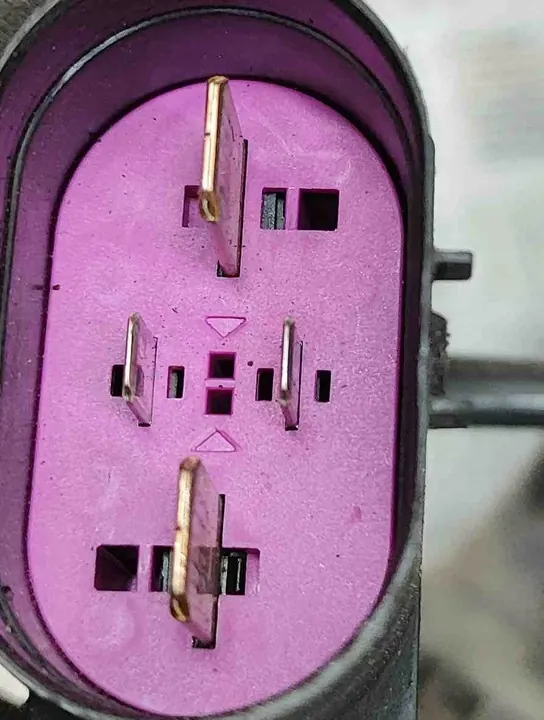 Peças de refrigeração Skoda Superb III 1.6L 5Q0816411AL image 7