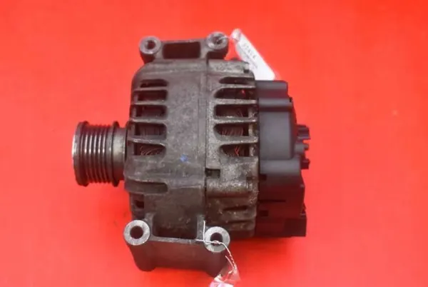 Vaihtovirtageneraattori Mercedes C-luokka W204 1.8 CGI 07-12 A0141541402 image 4