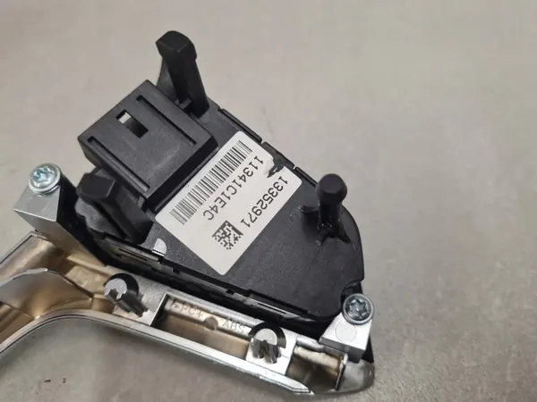 Interruptor Control Radio Volante Opel OE - Astra J image 8