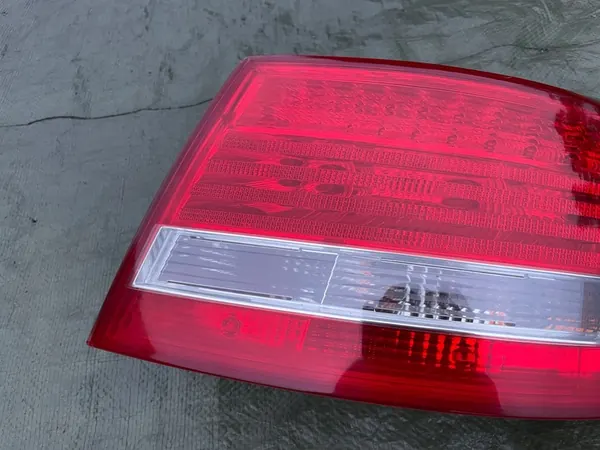 Luz trasera LED derecha Audi A6 C6 Original 4F5945096N image 2