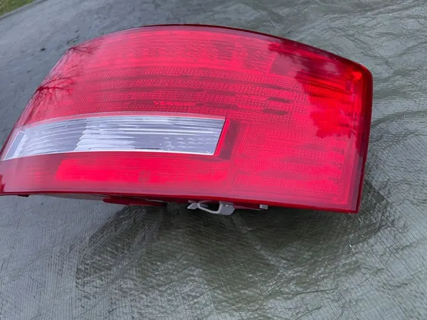 Luz trasera LED derecha Audi A6 C6 Original 4F5945096N image 3