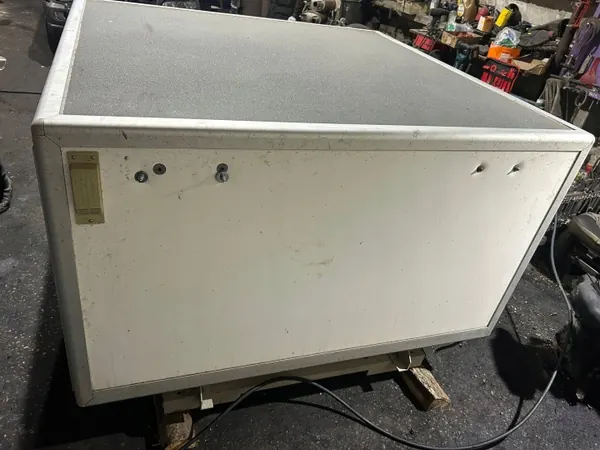 Caja Toyota OE para Hilux 2019 AN120/130 - Usado image 7