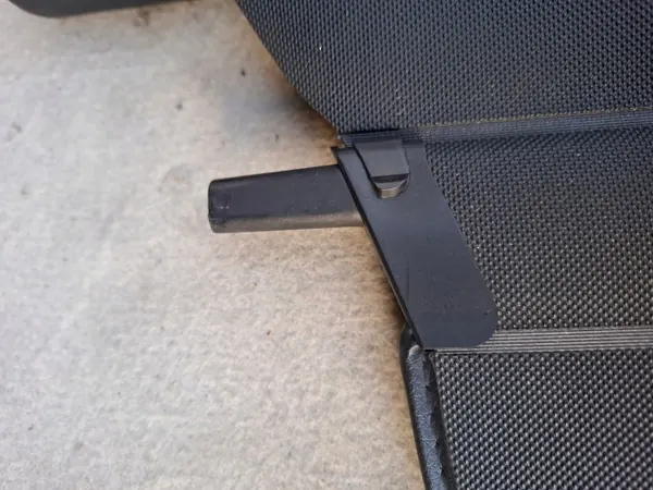 Rodillo de maletero horizontal Audi A6 C6 OEM 4F9863553M image 3