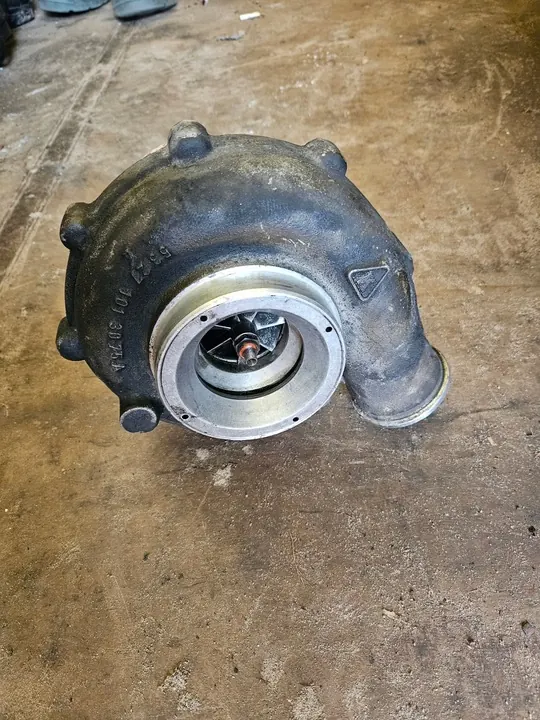 Curva de Turbo MAN TGL 220 E5 image 2