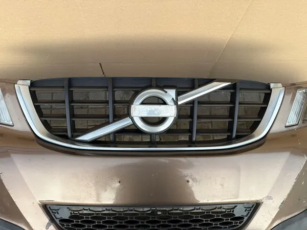 Paraurti anteriore VOLVO XC60 I 08-13 image 6
