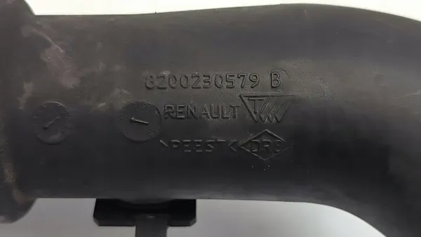 Tubo de admissão OEM 8200230579B para Nissan 2.5 DCI image 4