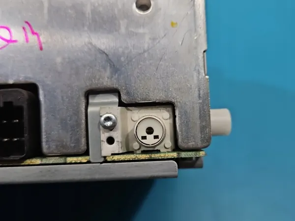 OEM 8A6T-18C815-BK Ford Fiesta MK7 Fabriksradio image 8