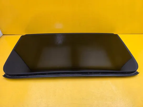 Audi e-tron bakre taklucka OEM 4K4877056 image 2