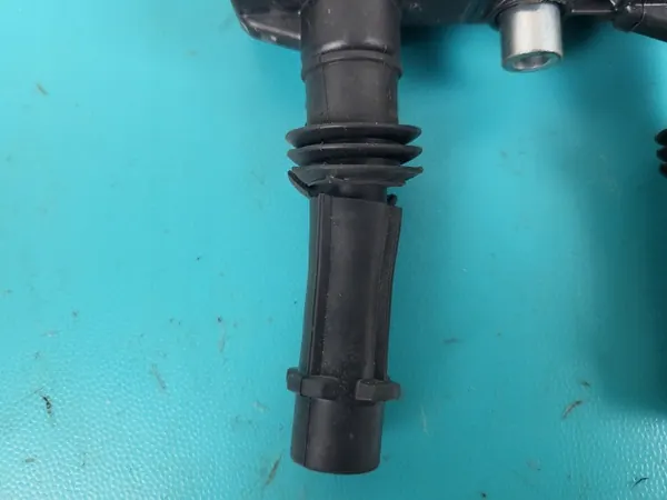 Tändspole OEM PRKA114221657214 för Opel Corsa D 1.2 image 3