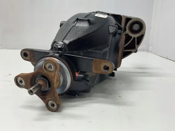 Achterdifferentieel BMW X1 E84 7611131 Gebruikt image 2