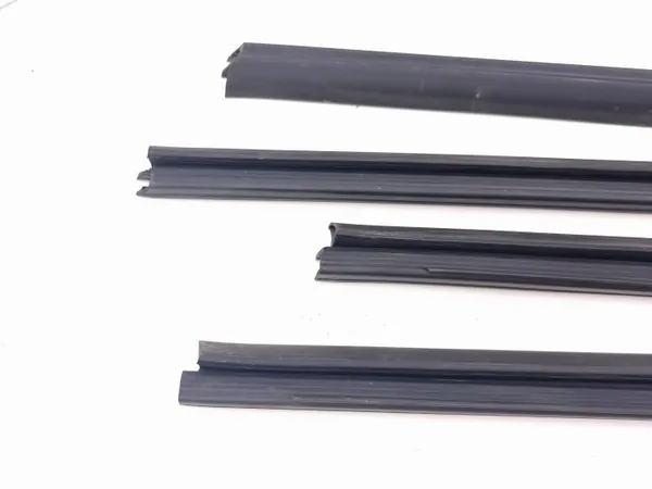 Mercedes-Benz A W169 Türfensterdichtung vorne OEM AMD213645 image 8