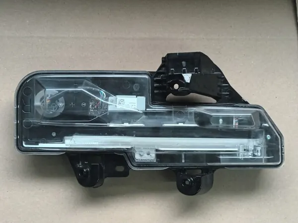Phare DRL droit Mazda DFR5-51060 pour CX-30 image 2