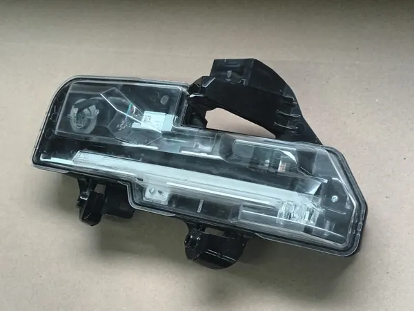 Phare DRL droit Mazda DFR5-51060 pour CX-30 image 3
