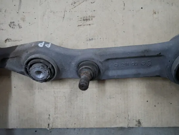 Fram höger styrarm Mercedes CLS W219 C219 2113309207 image 3