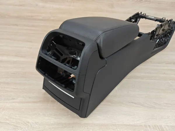Mittkonsol armstöd Audi A6 C7 Lift OEM 4G0863244B image 4