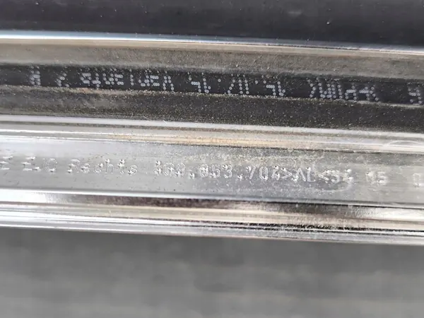 Garniture Chrome Droite OEM 4G9853704 pour Audi A6 C7 Avant image 4