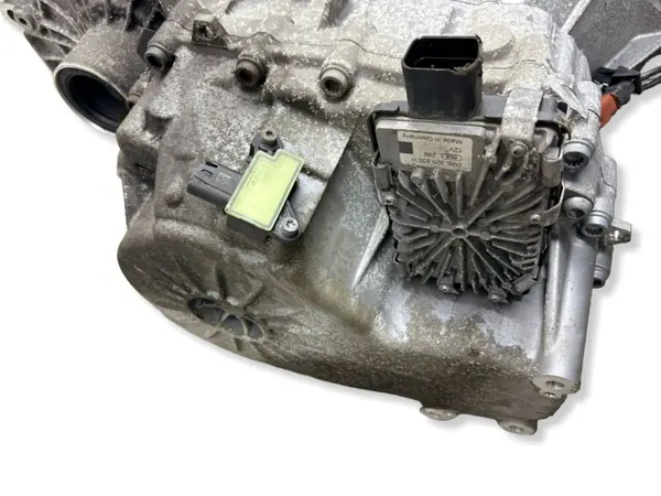 Gebrauchter Porsche Taycan Elektromotor 9J1 EBF OEM image 3