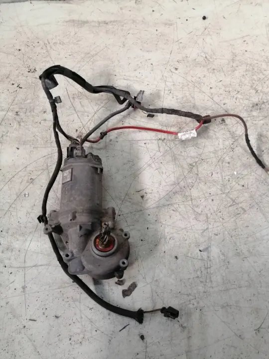 Pompe de direction OEM 3Q0909144K pour Skoda Octavia image 2
