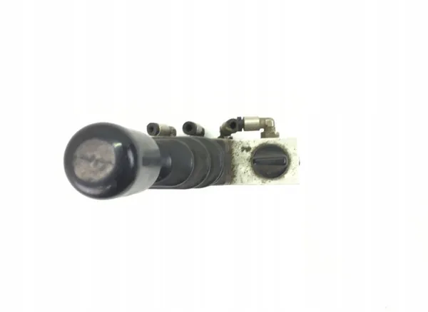 Gebruikte Volvo hydraulische hendel OEM 0009084 image 3
