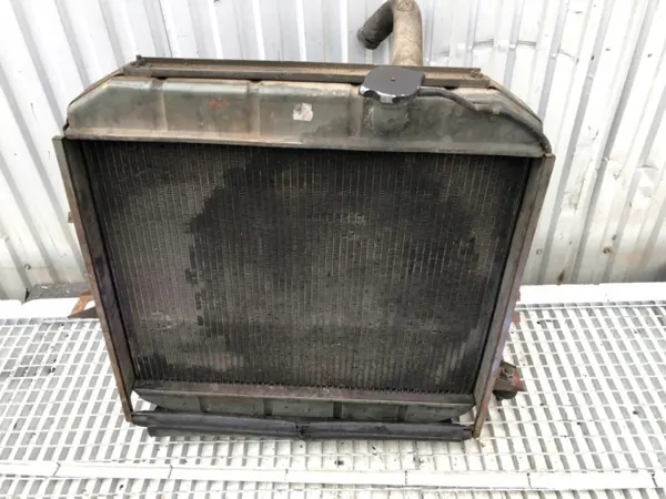 Radiateur d'eau OEM LORK-2043-1000016424 pour Jelcz image 2