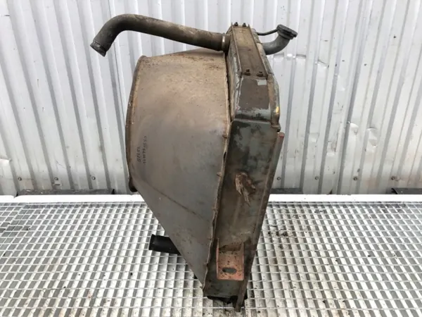 Radiateur d'eau OEM LORK-2043-1000016424 pour Jelcz image 4