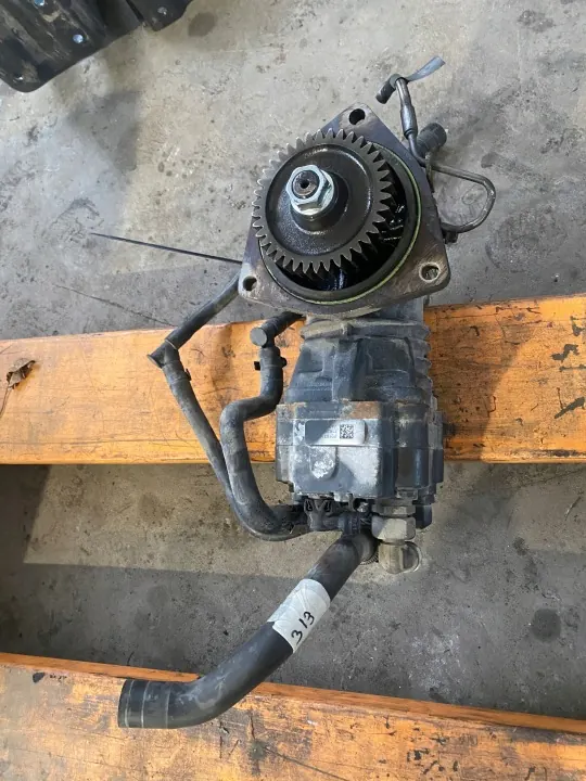 Gebruikte luchtdrukremcompressor OEM 533.01.1000 image 3
