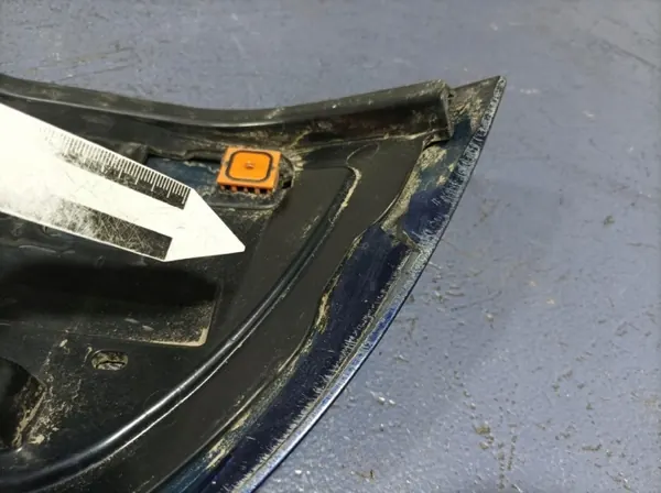 BMW X7 G07 Kofferklepspoiler OEM 7450608 - Gebruikt image 6