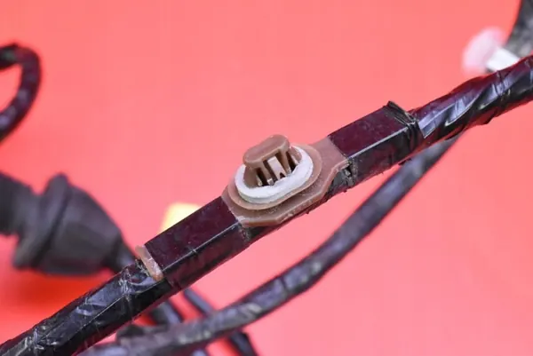 Harness Porta Dianteira Esquerda OEM 82152-0DQ30-C image 4