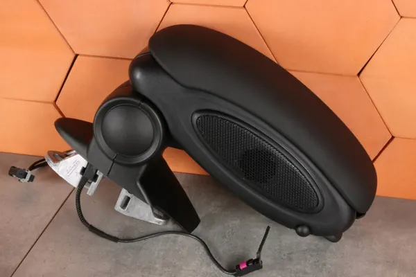 Accoudoir MINI OEM 5A1CDF4 avec chargeur - Noir carbone image 3