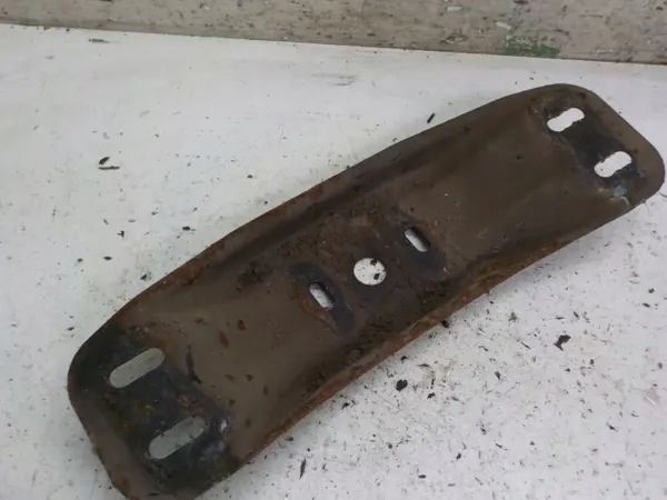 Support de Boîte W124 OEM - État Utilisé image 2