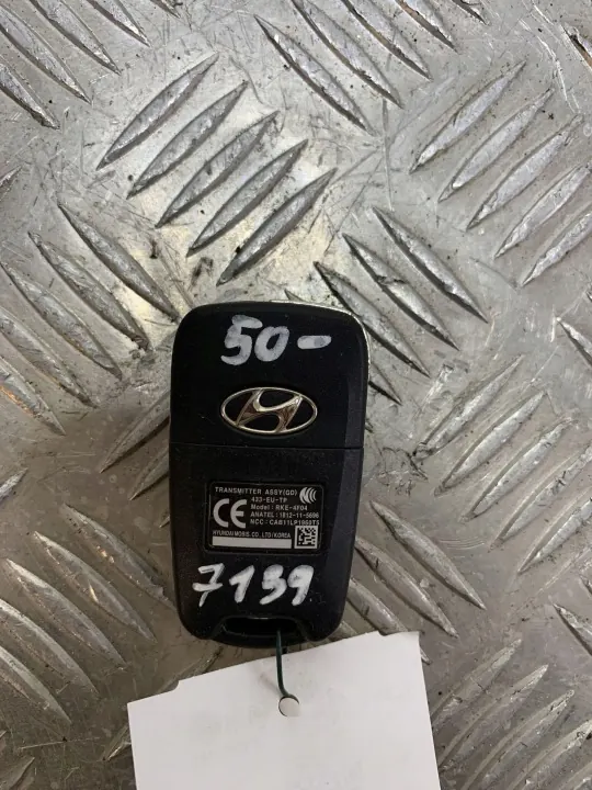 Hyundai i30 Schlüssel oder Karte OEM FBZ14471 - Gebraucht image 2