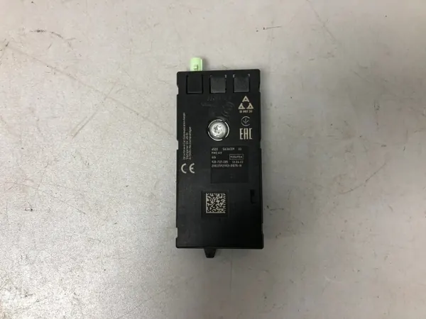 BMW i4 G26 antennförstärkare OEM 65205A36CD9 image 2