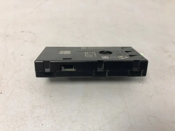 BMW i4 G26 antennförstärkare OEM 65205A36CD9 image 4