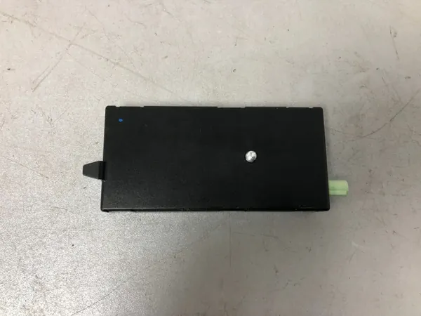 BMW i4 G26 antennförstärkare OEM 65205A36CD9 image 5