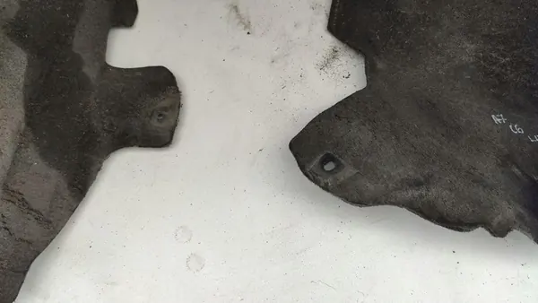 AUDI A6 C6 Left Front Wheel Arch OEM 4F0821133H image 5