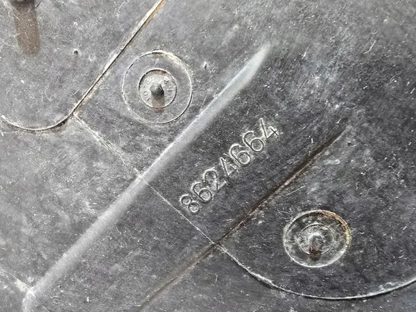 Volvo S60 V70 S80 XC90 Motorplåt image 9