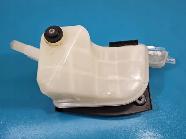 Kühlmittelbehälter Lexus CT 10-22 1.8 VVTI image 7