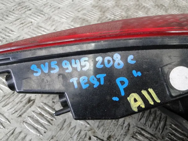 Lámpara Trasera Derecha Skoda Superb III image 5