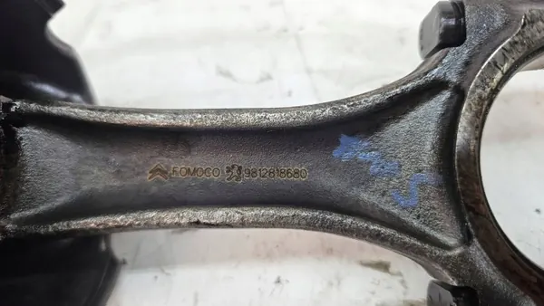 Pistón Ford Mondeo MK5 2.0 BlueHDI OEM 9812818680 image 3
